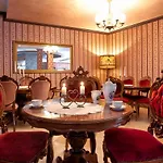 Hotel Real