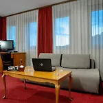 Hotel Real *