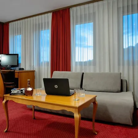 Hotel Real *