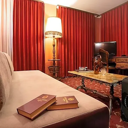 Hotel Real